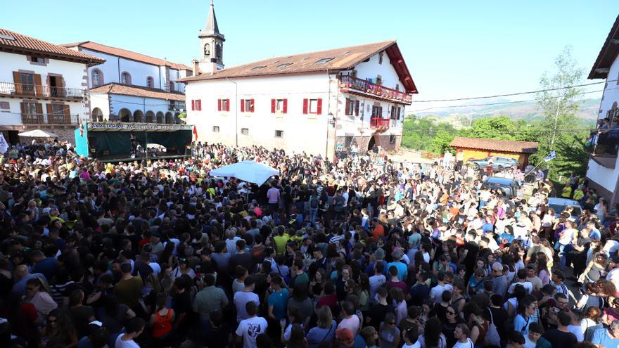 Multitudinario concierto para cerrar la recaudación de Aroztegia