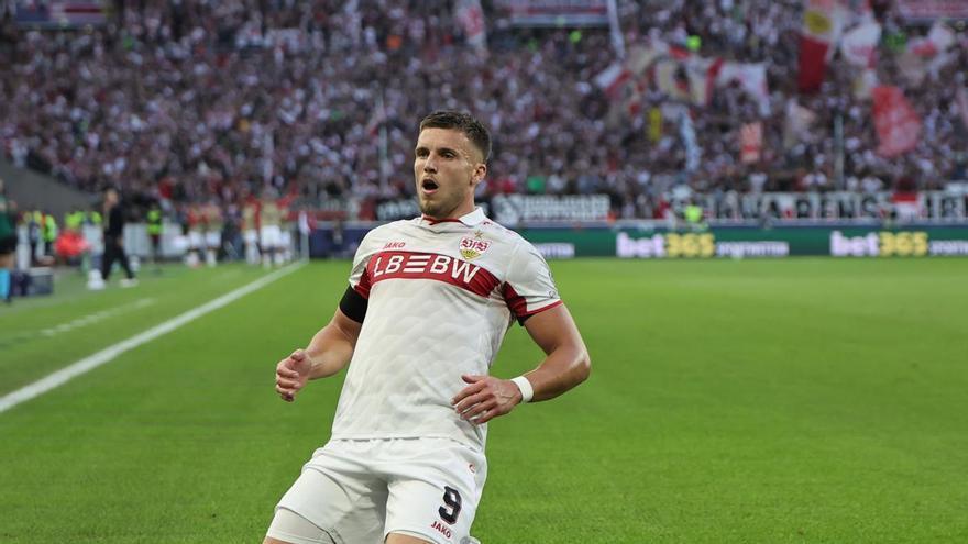 El exalbiazul Demirovic brilla con luz propia en la Champions