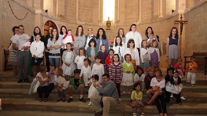Las &#039;Iraches&#039; e &#039;Iratxes&#039; se juntan en el monasterio.