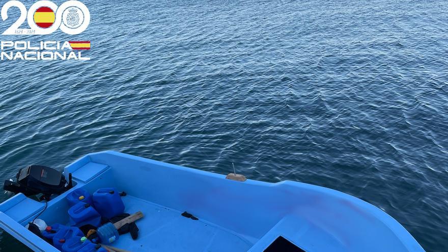 Rescatan a 23 personas a bordo de dos pateras arribadas a Cabrera y Formentera