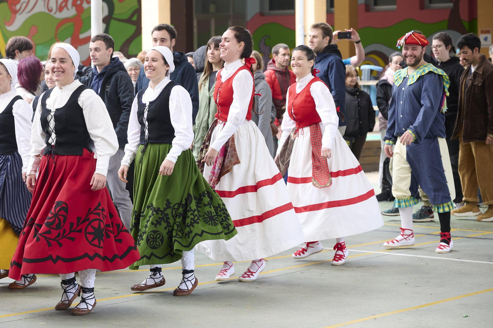 III Día del grupo de danzas Larratz