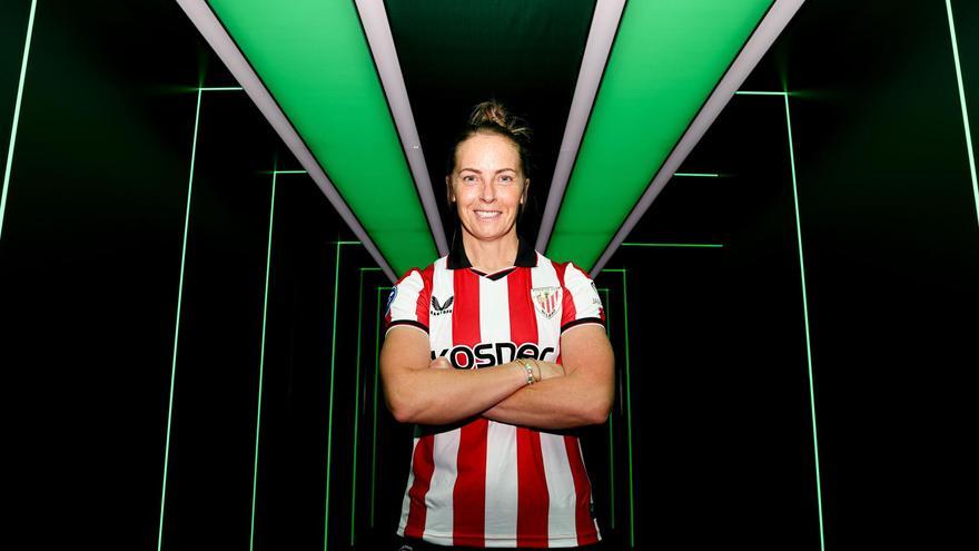 El Athletic premia a Joelle Murray, icono del Hibernian FC, One Club Woman 2025