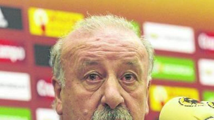 Del Bosque vota a Messi para el &#039;Balón de Oro&#039; y elige a Guardiola como mejor entrenador