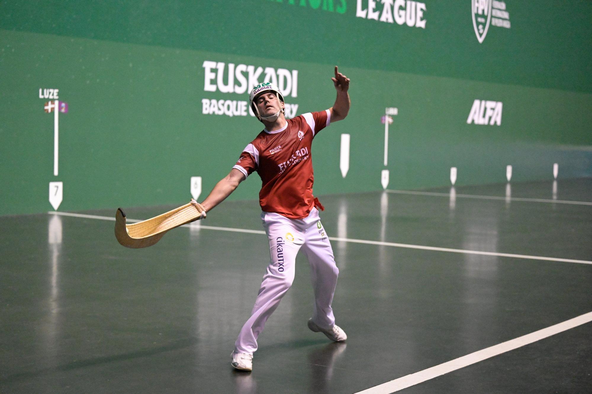 Aritz Erkiaga vence a Olharan en la Liga de Naciones de 36 metros.