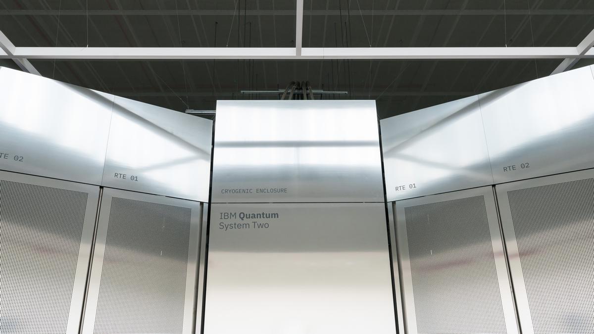 El nuevo superordenador cuántico de IBM instalado en Donostia
