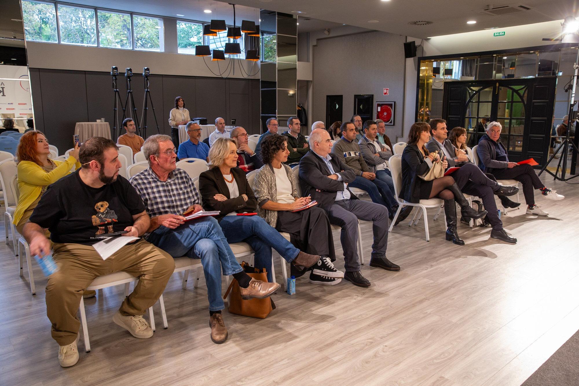 Fotos del Foro Hiria: "Alimentación km 0"