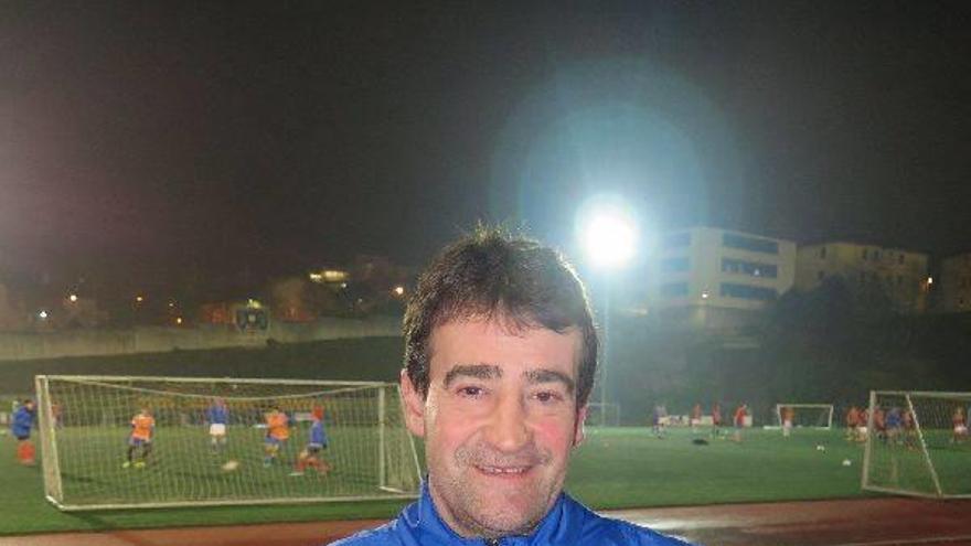 Fernando Madinabeitia, exfutbolista y entrenador del Urola.