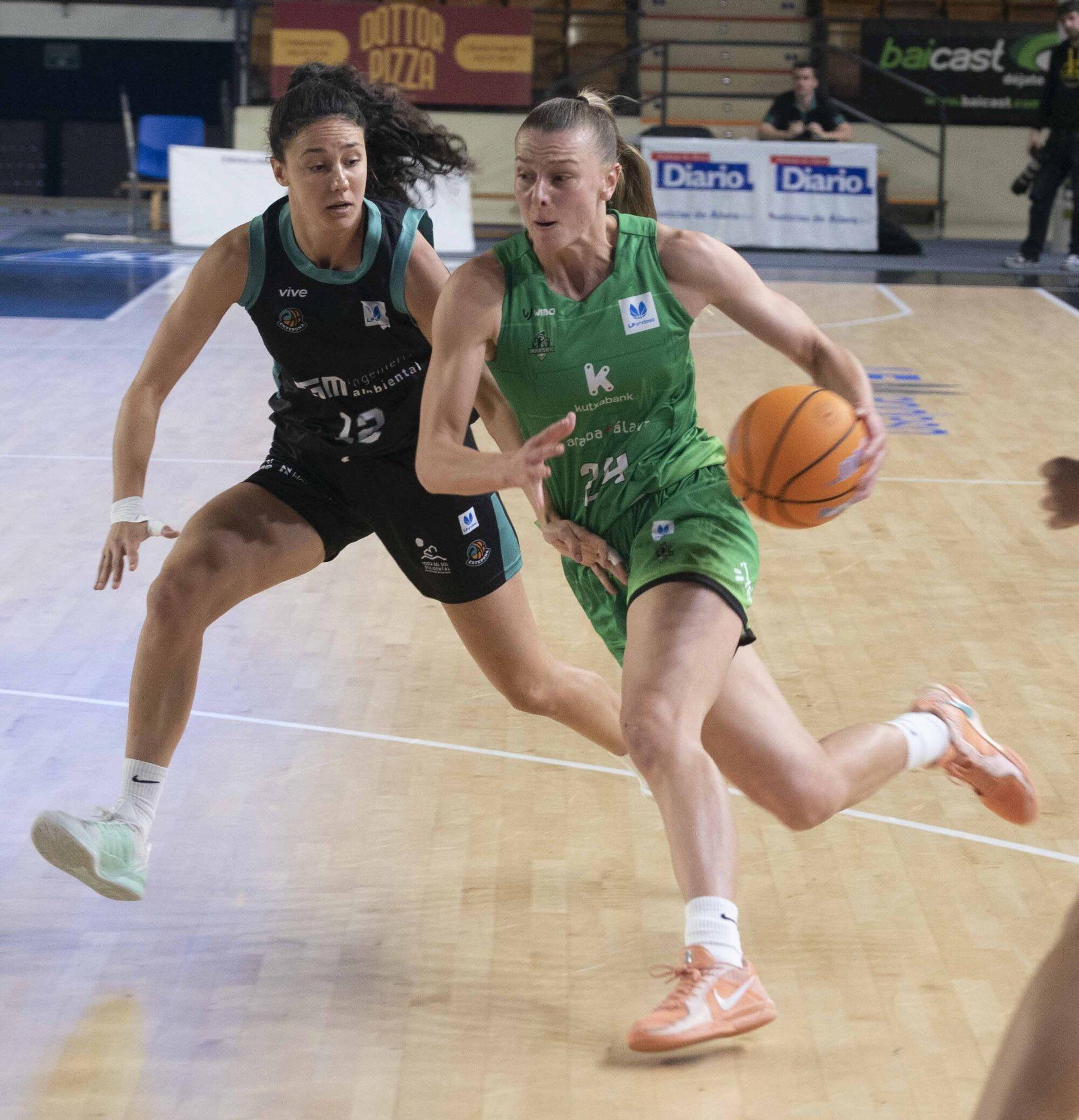 En imágenes: Derrota del Kutxabank Araski ante el Estepona