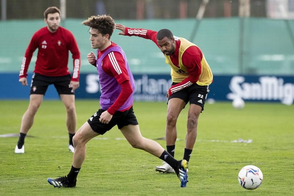 Primer entrenamiento de Jonás Ramalho con Osasuna