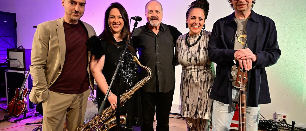 La música divierte en el Bertendona