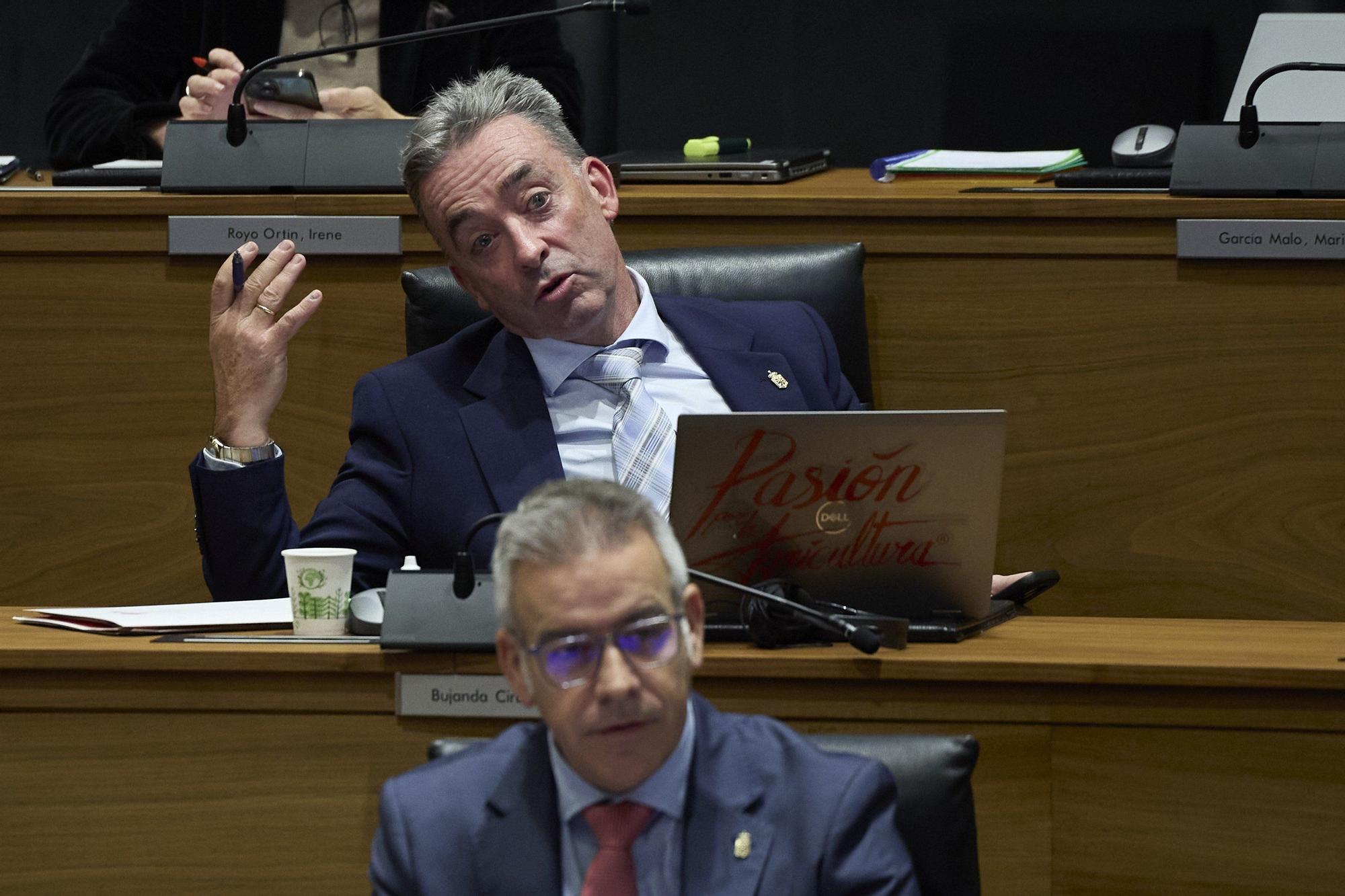 Fotos del pleno del Parlamento de Navarra del jueves 30 de octubre