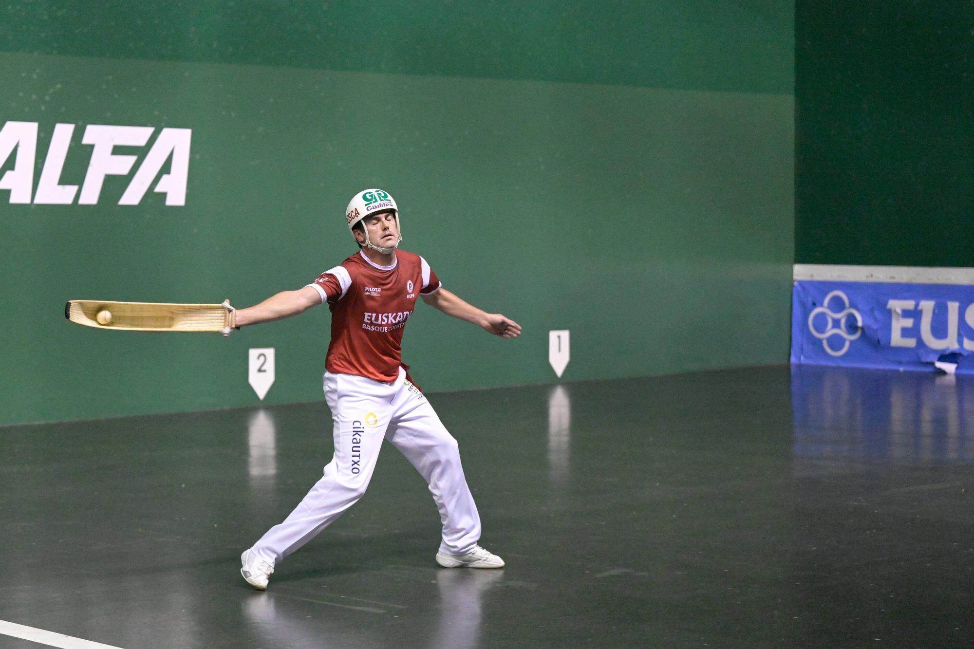 Aritz Erkiaga vence a Olharan en la Liga de Naciones de 36 metros.