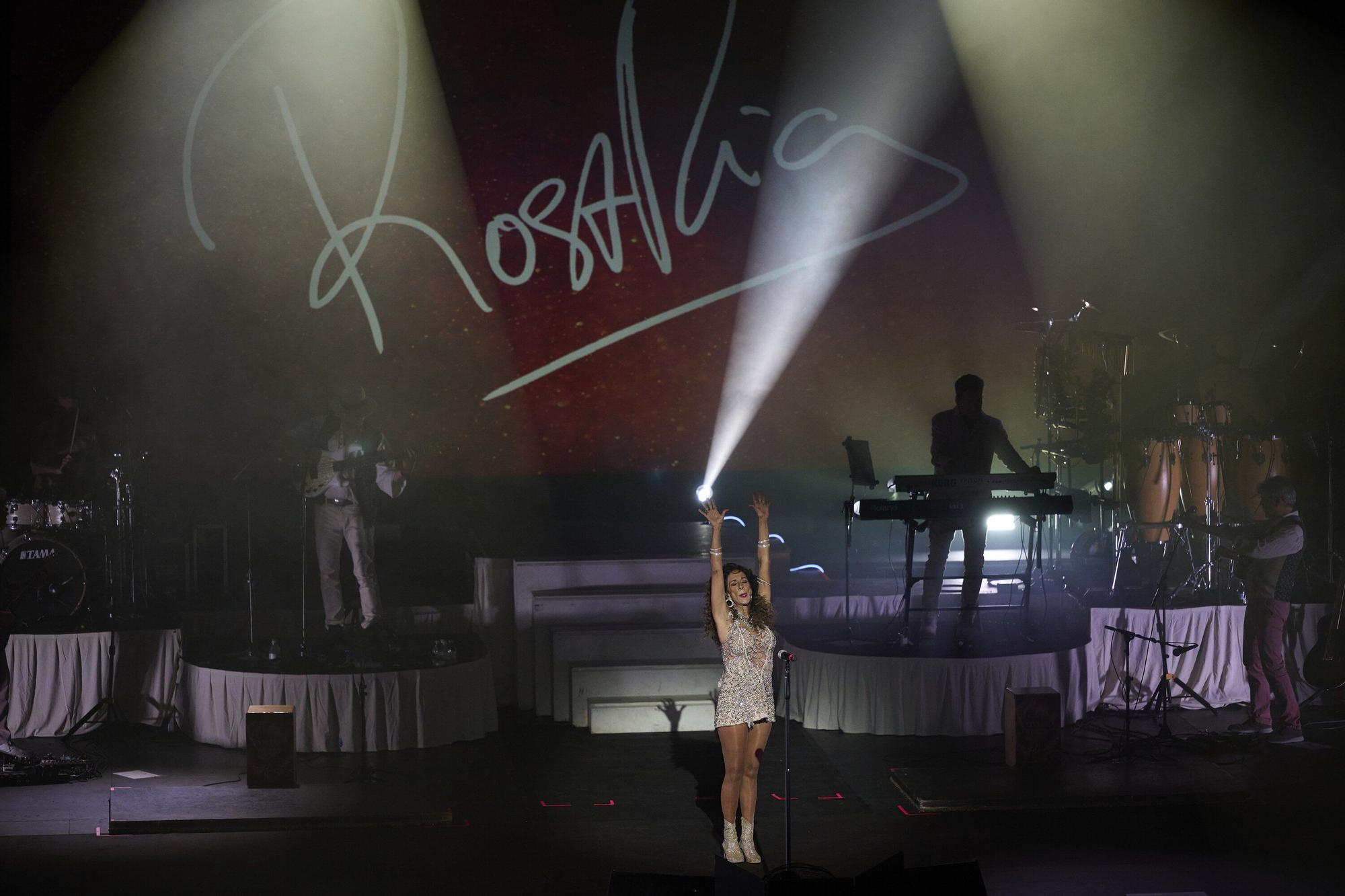 Fotos del concierto de Rosario Flores en Baluarte