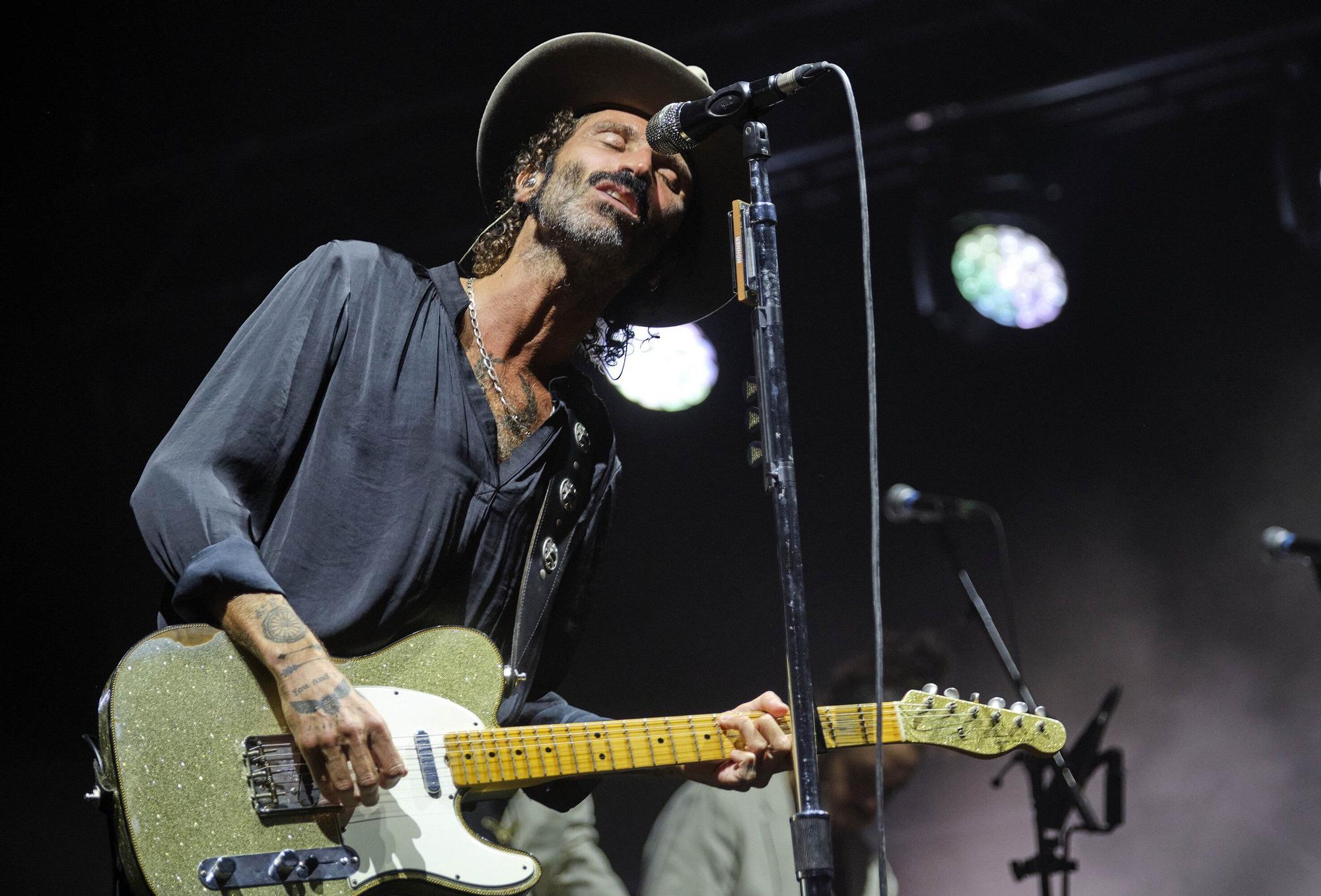 Fotos del concierto de Leiva en el Navarra Arena