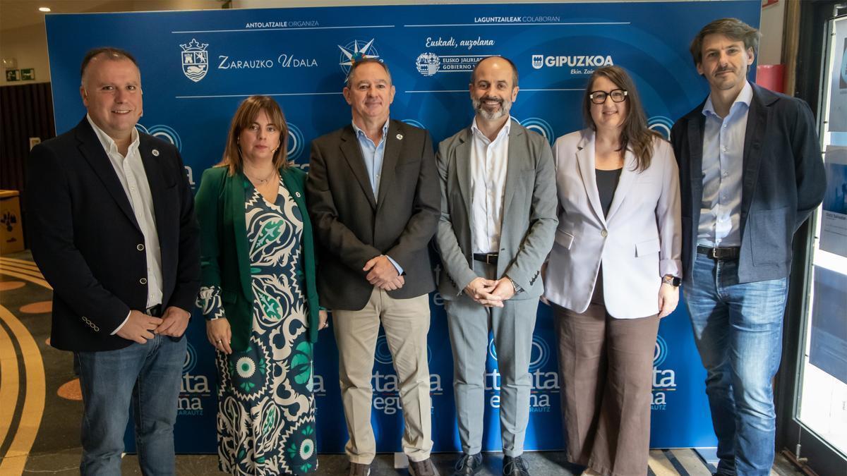 Juan Francisco de Lucas, Silvia Abascal Diego, Iker Basurko, Asier Aranbarri, Garbiñe Oiarbide e Iosu Arraiz.