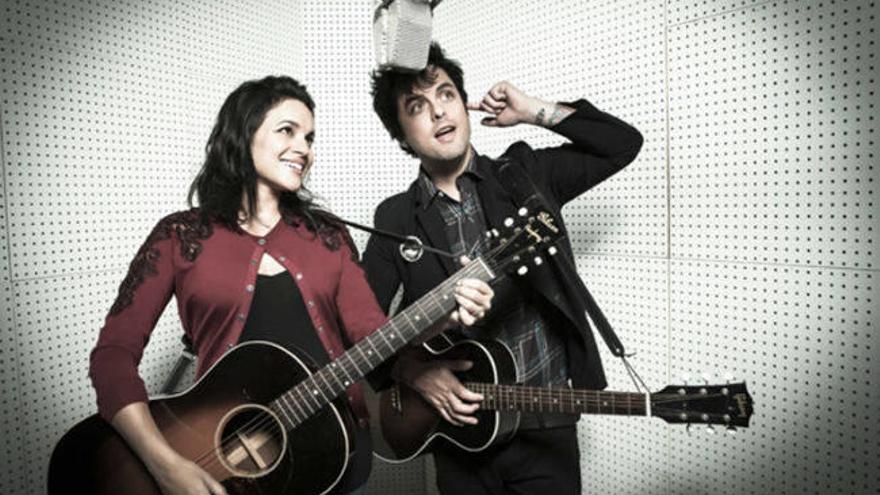 Billie Joe Armstrong y Norah Jones unen sus fuerzas en este nuevo disco.