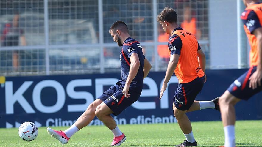 Fotos del entrenamiento de Osasuna del 19 de agosto
