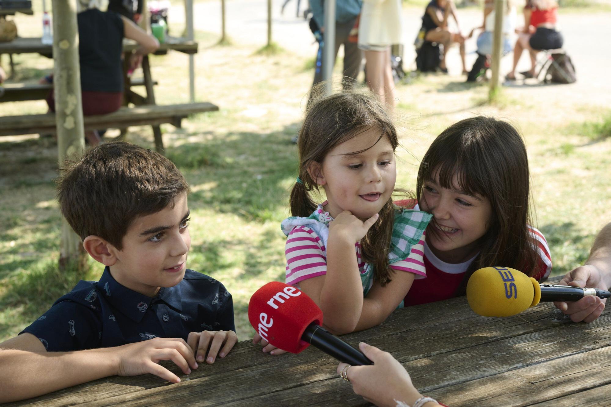 Rodaje de la película "TRES DE MÁS” con los actores Salva Reina y Kira Miró