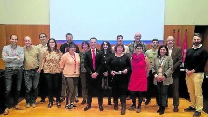 Foto de familia de la Corporación del Valle de Egüés tras el último pleno de legislatura.