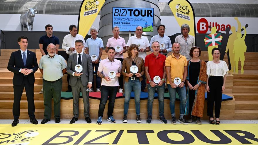 Bilbao organiza una bicicletada popular que celebra la llegada del Tour