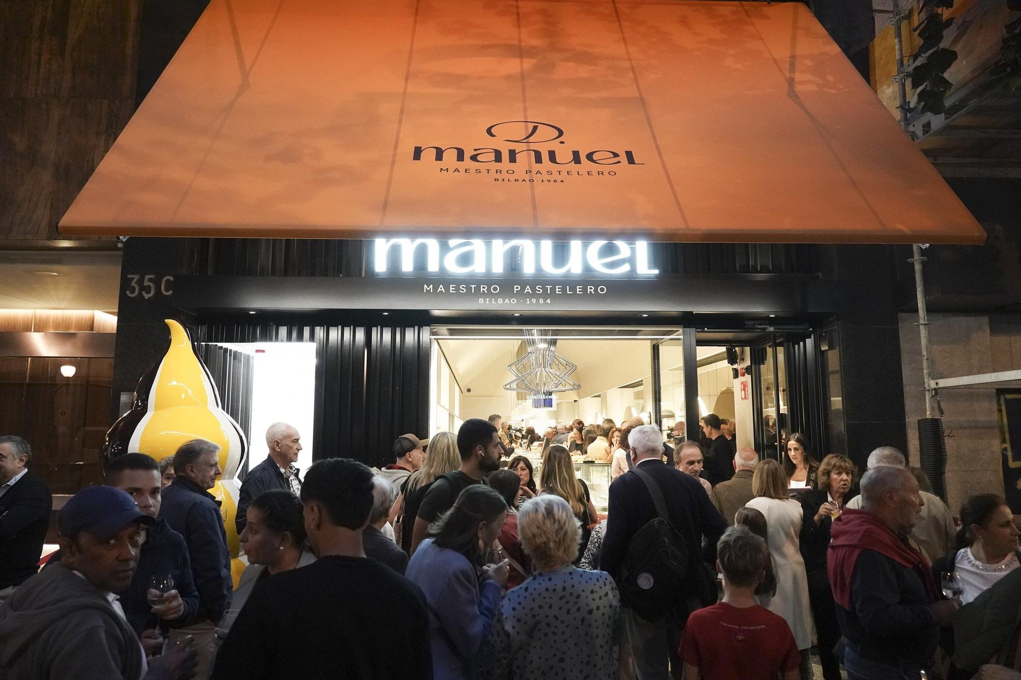 En imágenes: Don Manuel inaugura una nueva pastelería