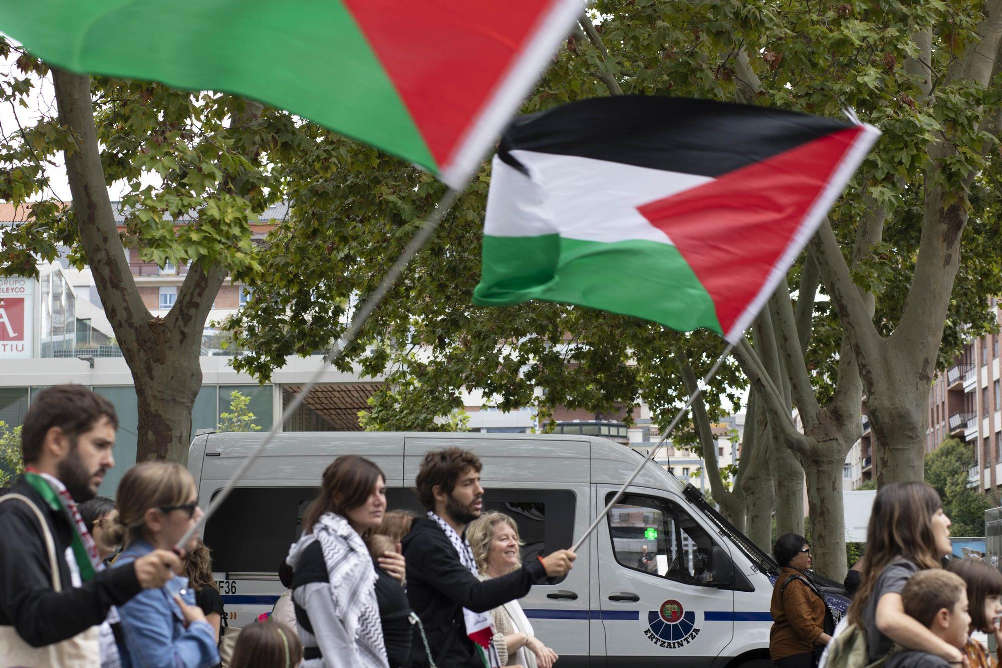 En imágenes: Vitoria se manifiesta en apoyo del pueblo palestino