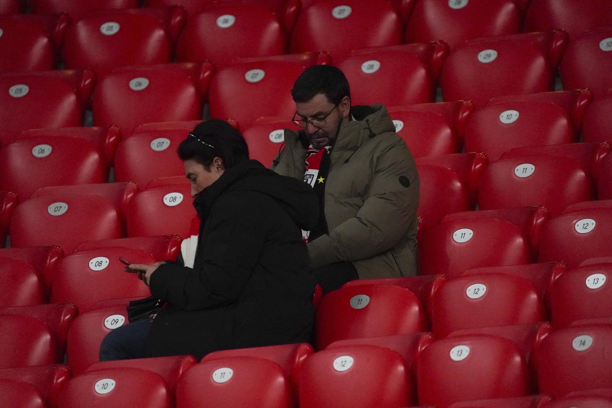 ¿Has estado en San Mamés viendo el Athletic-Atlético? Búscate en nuestra galería