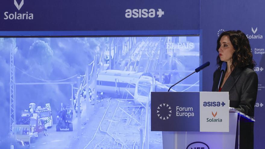 Tejiendo la política al pie de una guillotina