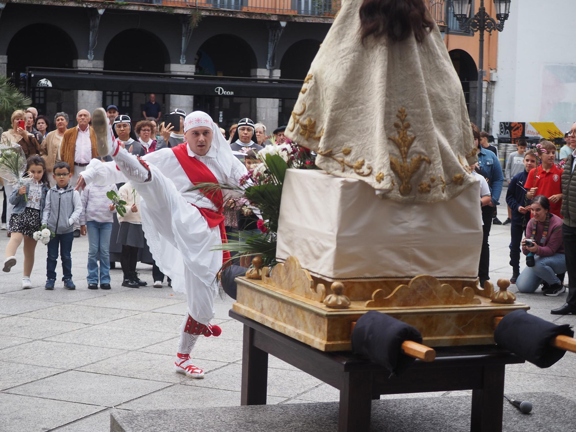 Azkoitia-Virgen-Urrategi-75-Aniversario94.JPG