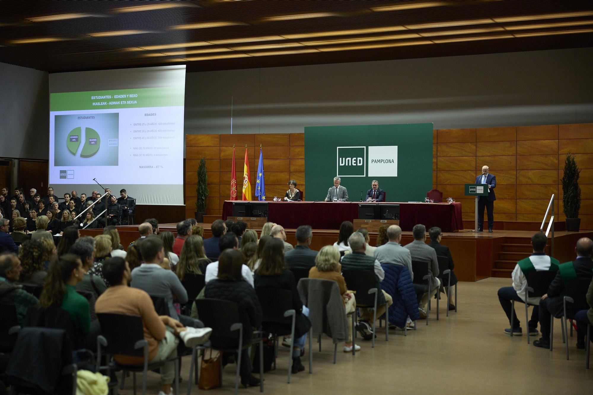 Acto de apertura del curso 2025 - 2026 en la UNED en Pamplona