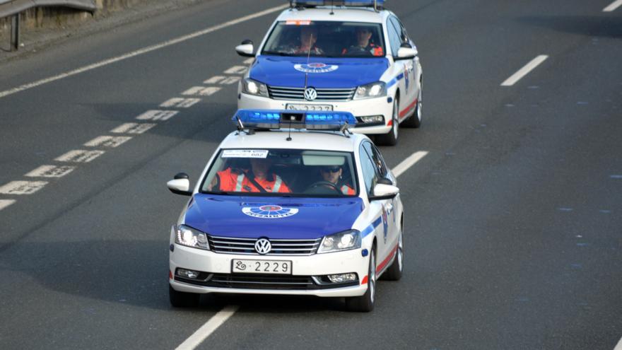 Conduce en dirección contraria y se choca contra un camión triplicando la tasa de alcohol