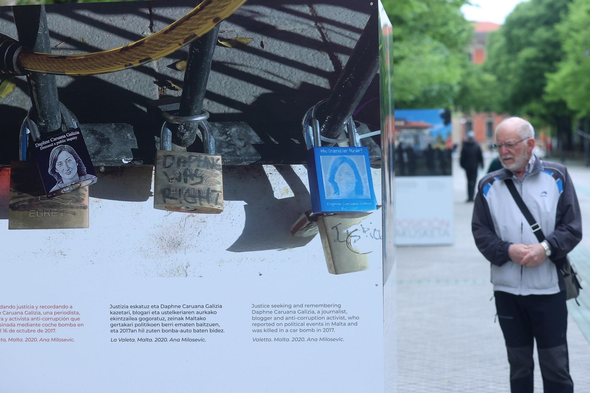 Exposición en Pamplona sobre los homenajes ciudadanos espontáneos a las víctimas de terrorismo en el mundo