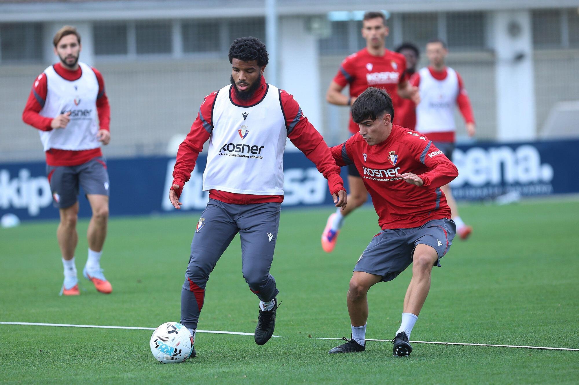 Fotos del entrenamiento de Osasuna (24 de septiembre de 2025)