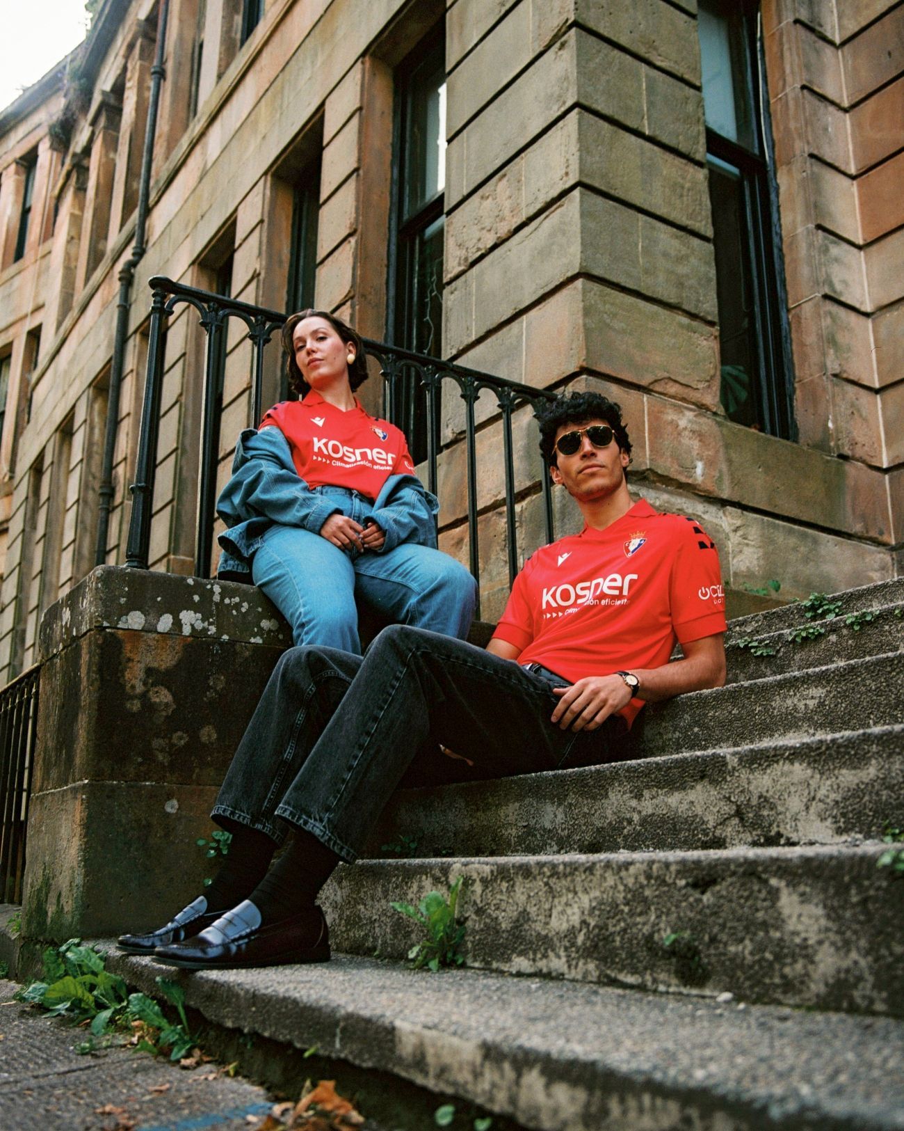 Imágenes de la nueva camiseta de Osasuna