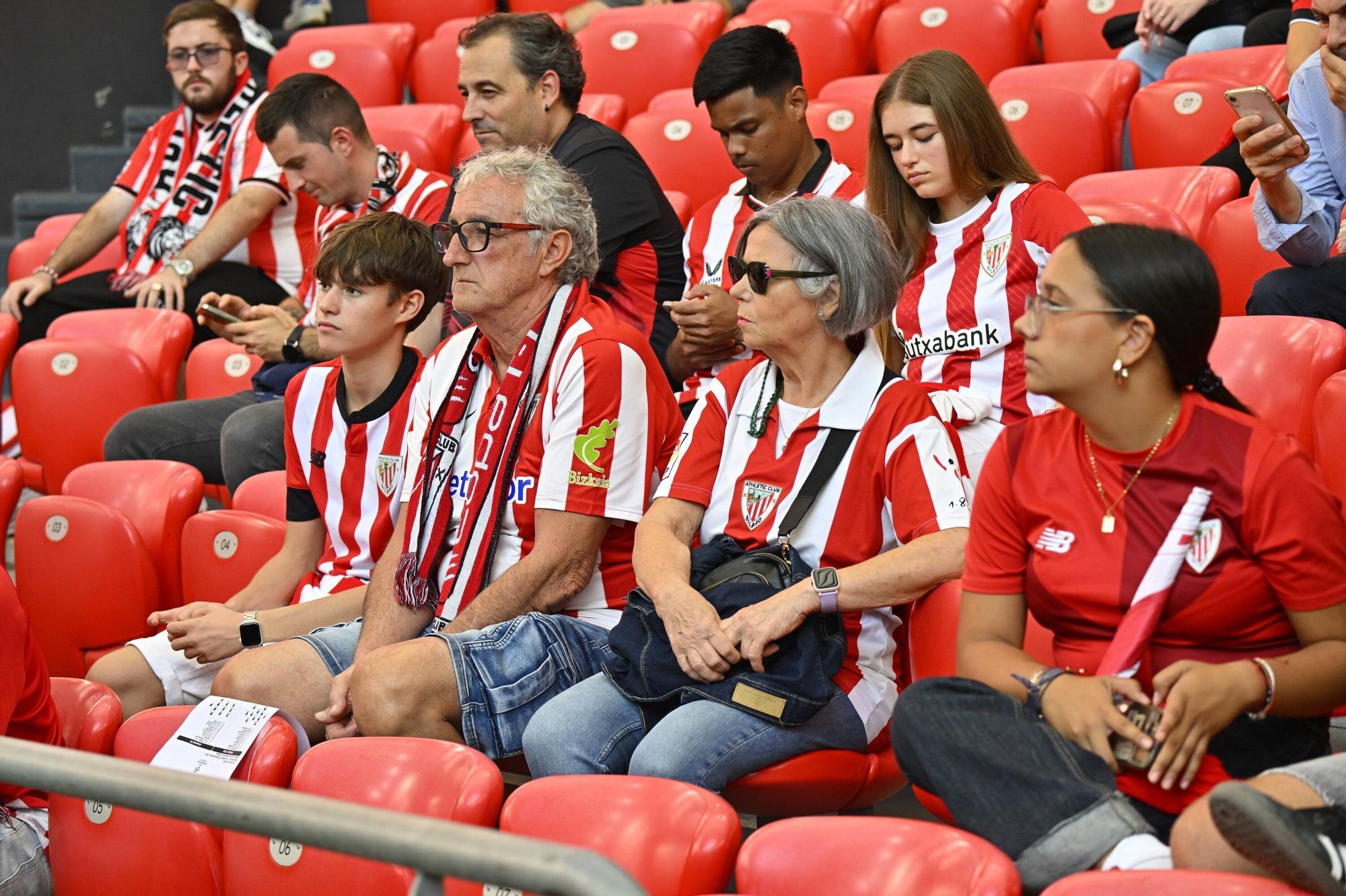 En imágenes: ¿Has estado en San Mamés viendo el Athletic-Arsenal? Búscate en nuestra galería