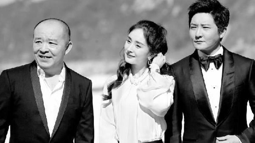 El director Liu Jie, la actriz Yang Mi, y el actor Guo Jingfei.