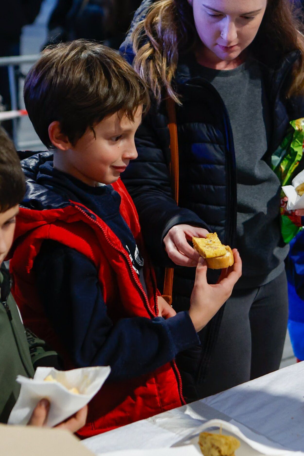 Fotos del concurso de tortilla de patata en Villava-Atarrabia