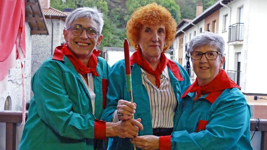 EN FOTOS | El comercio local enciende las fiestas de Lekunberri