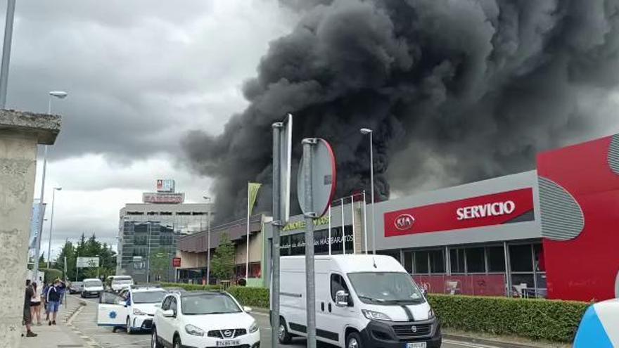 Incendio en el Polígono de Burlada