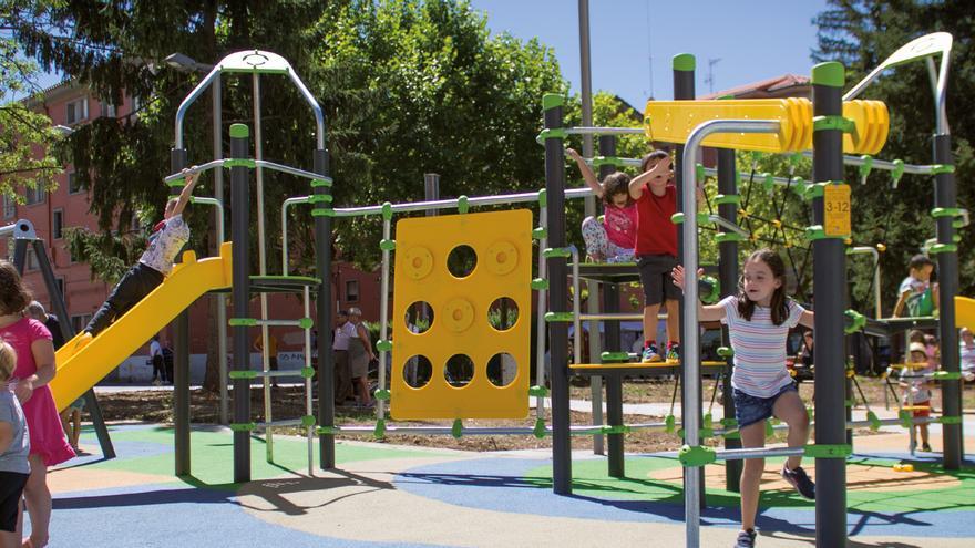 El Ayuntamiento renovará el parque infantil de la plaza Iturriotzaga