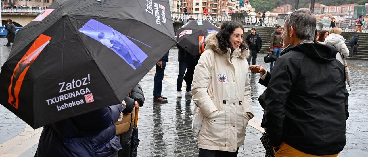 En imágenes: el instituto de Txurdinaga clama contra su cierre el próximo curso