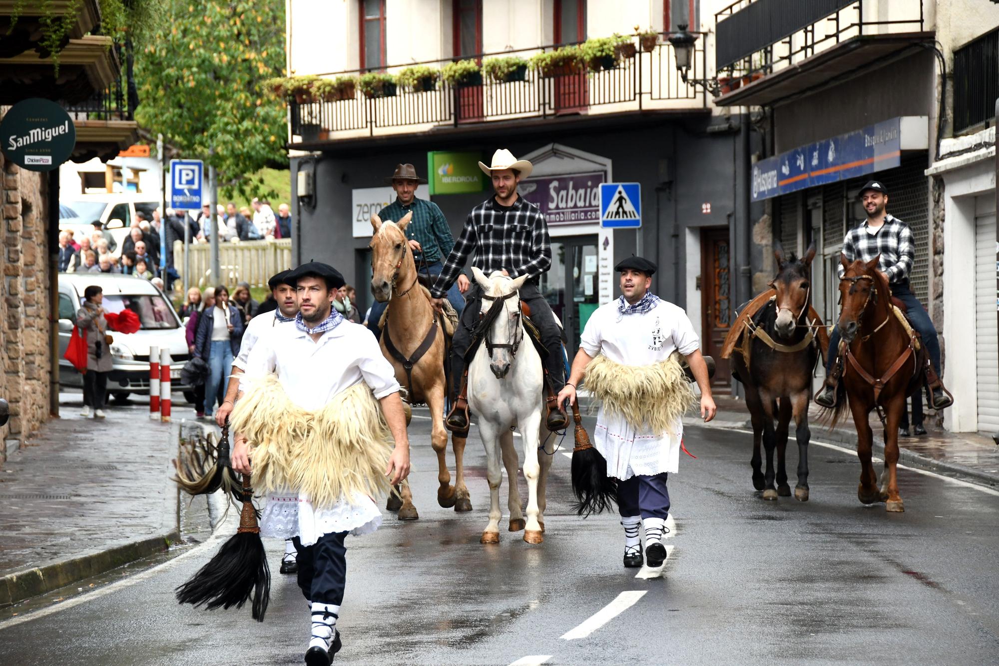 Doneztebe acoge la fiesta de Euskal Arzainak Ameriketan