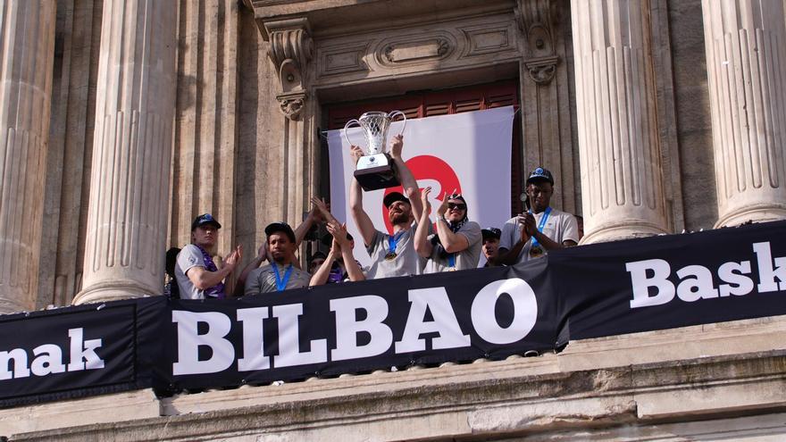 Bilbao se rinde a su bicampeón: “Aquí no nos vale con un título, siempre vamos a por más”