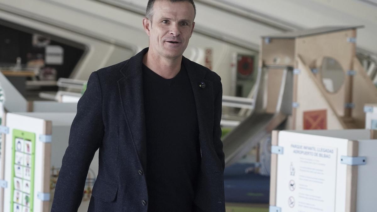 Uriarte a su llegada al aeropuerto de Bilbao