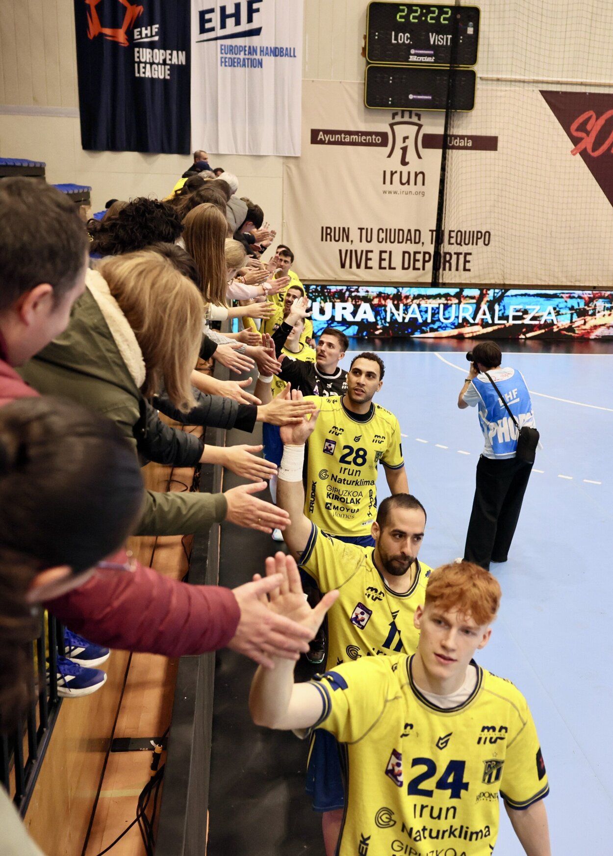 Alegría en Artaleku con la gran clasificación del Bidasoa en la EHF European League