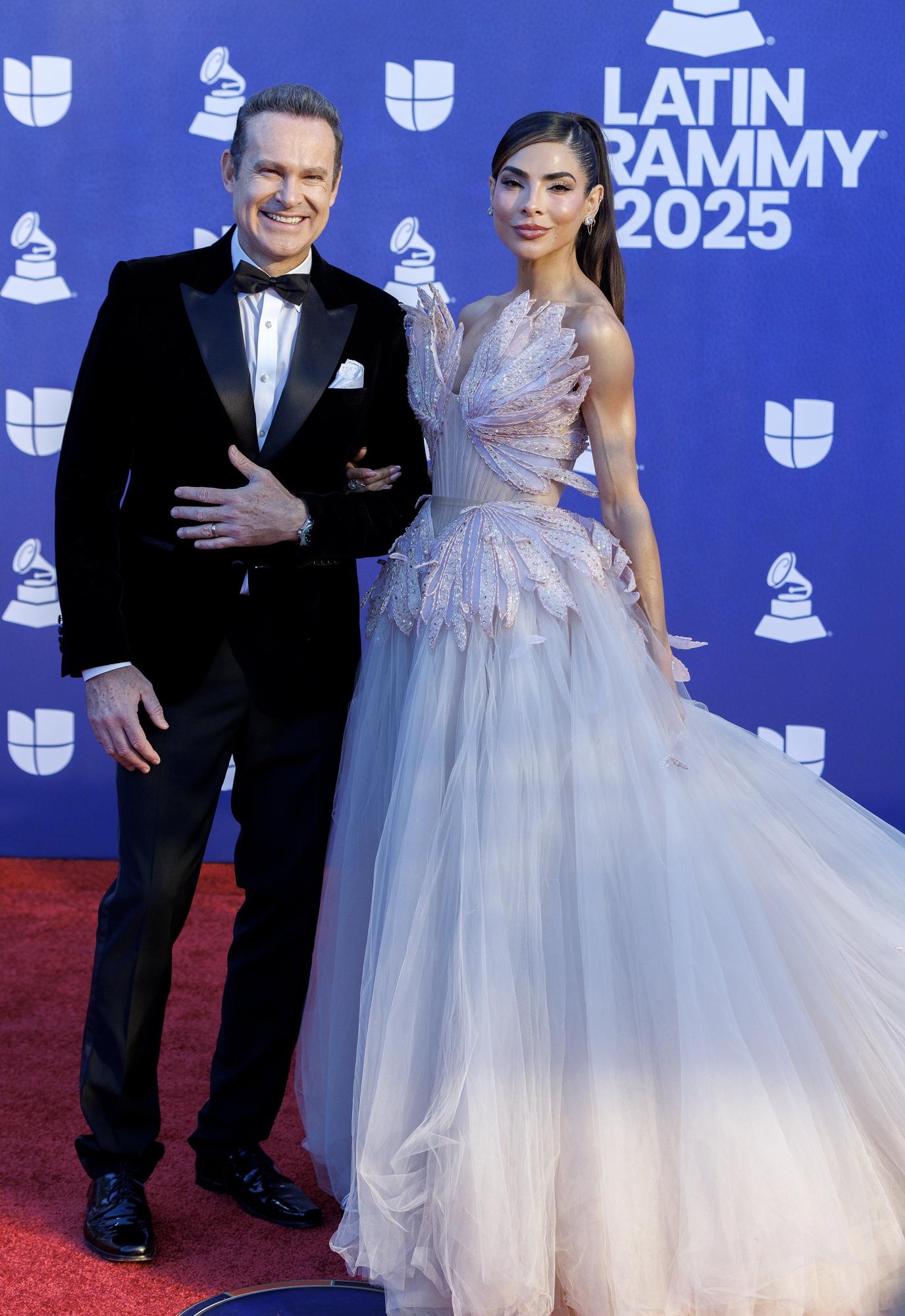 Las mejores fotos de la alfombra roja de los Latin Grammy 2025