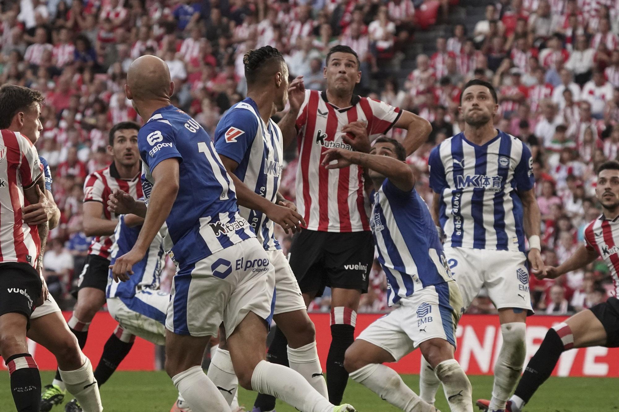En imágenes: Así está siendo el derbi entre Athletic y Alavés en San Mamés