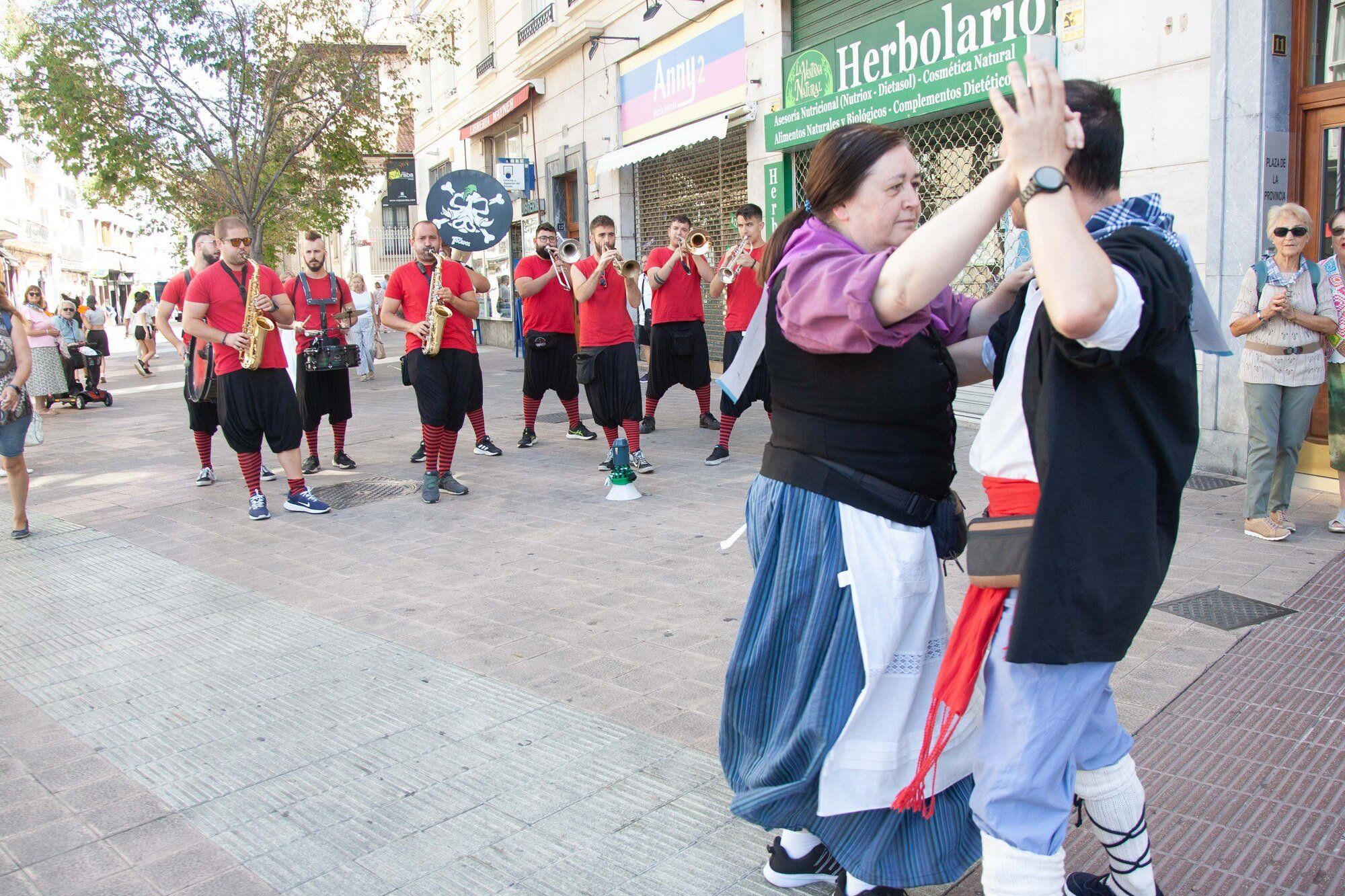 En imágenes: Las cuadrillas vuelven a tomar protagonismo con sus actividades en fiestas de 'La Blanca'