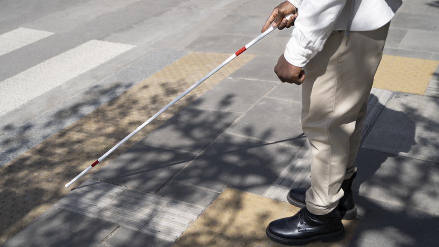 Condenado a tres años de cárcel por agredir sexualmente a un joven invidente con discapacidad del 96%