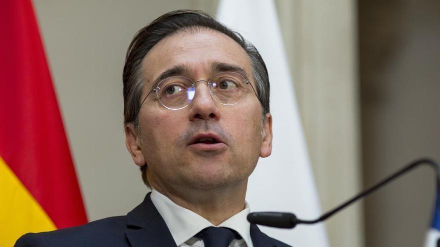 Albares defiende más sanciones para Rusia y critica su falta de voluntad para negociar
